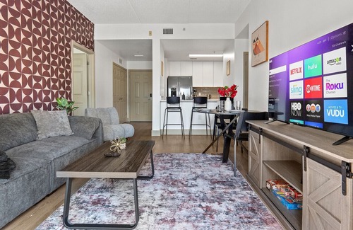Charlotte Center City Apartment | Carolina Cove | Free Parking, Spacious, City Views