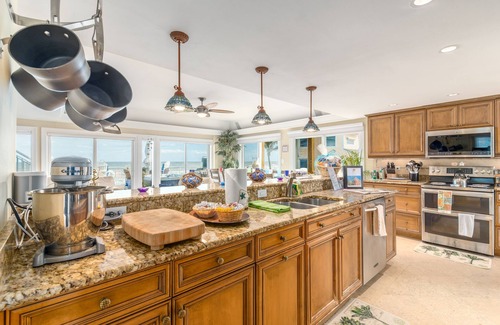 Stuart House | "Carpe Diem":ON the Beach w/heated Pool/hottub & dock.See the Video! DISCOUNTS!