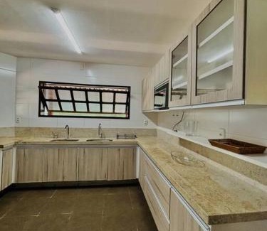 Coroa Vermelha House | Casa 7 quartos - 300m da praia!