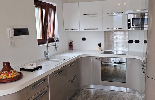 Brolo Apartment | Casa A&E - Panoramic Lake Orta Views