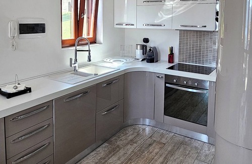 Brolo Apartment | Casa A&E - Panoramic Lake Orta Views