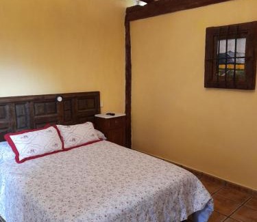 Alhama de Aragon House | Casa Blanca