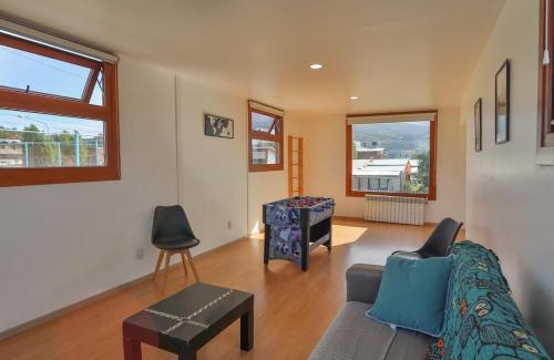 Province of Tierra del Fuego House | Casa con Quincho, Playroom y jardín en Ushuaia