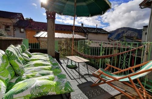 Brolo House | Casa d'arte in the mountains on Lake Orta - 16 per