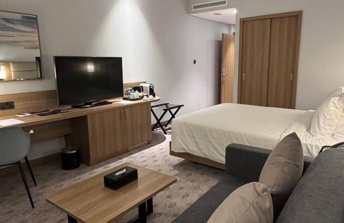 Sari Street Hotel | Casa Diora Hotel Al Rawdah