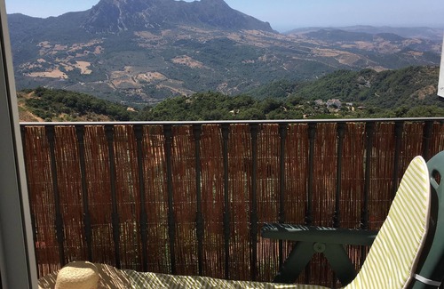 Gaucin House | Casa Fefi.Cosy Home 3 Bedroom Spectacular Balcony views