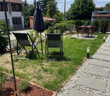 La Morra Apartment | Casa Fioroni Langhe Apartments