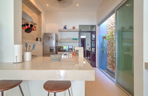 Barrio de Santiago House | Casa Gatita, Santiago Stunner with Garage