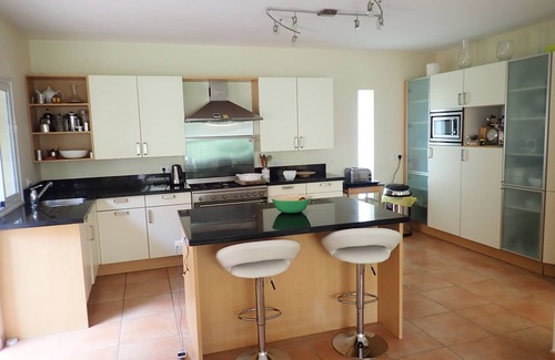 Sotogrande Villa | Casa Julieta - spacious family villa w/private pool in large garden