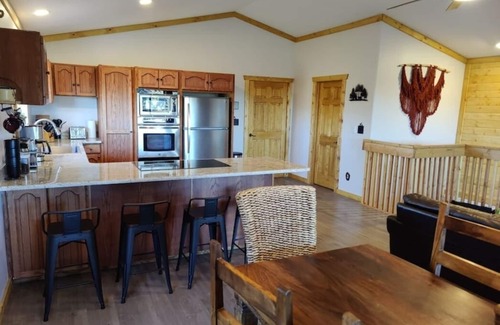 Long Valley Junction Cabin | Casa Luna - Bryce Cyn & Zion Nat'l Parks Homebase