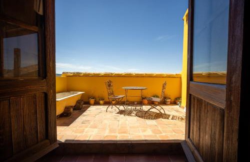 Requena House | Casa Museo RAKKANA - En el Centro de Requena