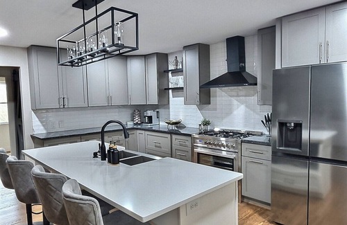 Crestline Heights House | Casa Paloma* Fully Renovated* 5BR* Jacuzzi* Home Gym* Great Location