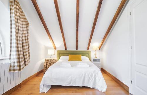 Parbayon House | Casa Parbayón Encanto entre Jardines y Luz Natural