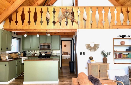 Springville Cabin | Casa Pondo Retreat