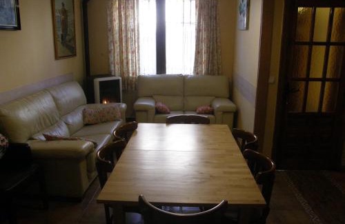 Banos de Valdearados House | Casa Rural Baco