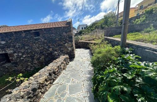 Mocanal House | Casa Rural Higuera Morales