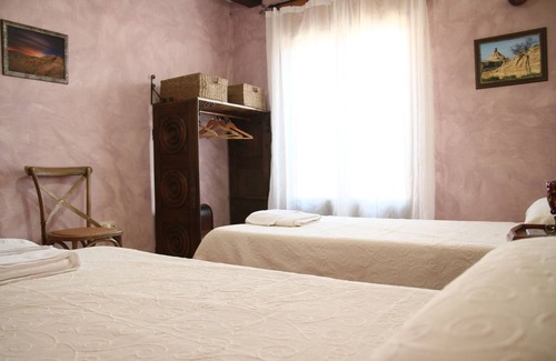 Arguedas House | Casa rural La Bardena Blanca II