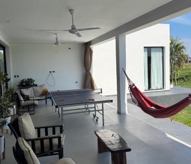 Corrientes House | Casa sobre Laguna Brava - Tranquilidad y Naturaleza en Barrio Privado