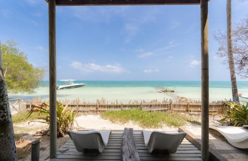 Isla Tintipan Hotel | Casa Tinti