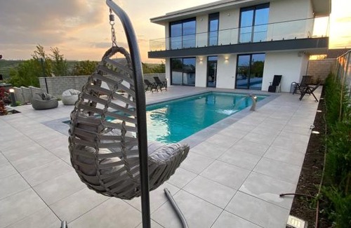 Gratiesti House | Casa Viilor