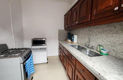 Granada House | Casa Yemaya Alojamiento Privado con wifi a Pasos de La Calzada
