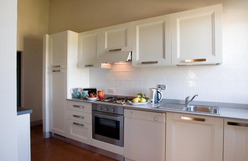 San Donato in Collina House | Casavilla Rentals by Torre a Cona