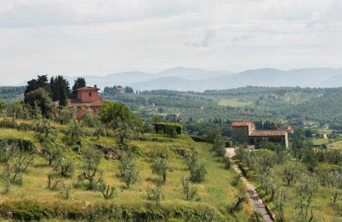 San Donato in Collina House | Casavilla Rentals by Torre a Cona