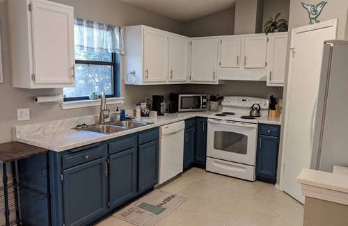 Northeast Pensacola House | Casey's Corner - Convenient to I-10, Airport, Downtown, Colleges, Beaches, +more