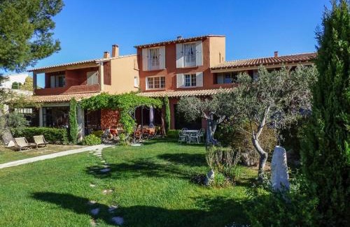 Maussane Hotel | Castillon Des Baux