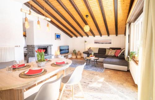 Taesch Apartment | Castor Peak Apartment
