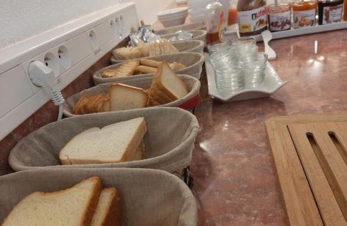 Bourg-de-Peage Hotel | Cat'Hotel