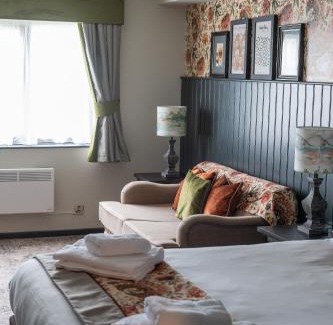 Stretton Hotel | Cat & Lion Country Pub and Hotel