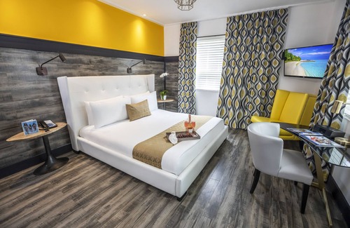 City Center Hotel | Catalina Hotel & Beach Club