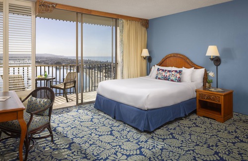 Crown Point Resort | Catamaran Resort and Spa