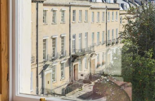 Upper Town House | Catharine Place