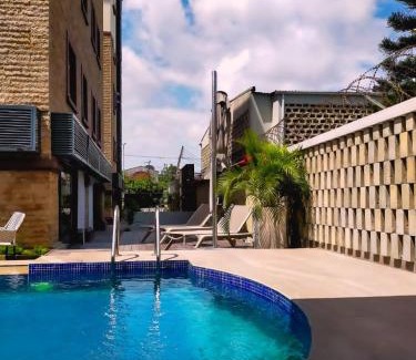 Ofin Hotel | Catherine Villa