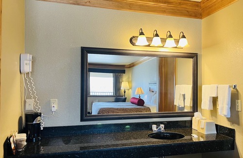 Stroud Hotel | Cattle Country Lodge