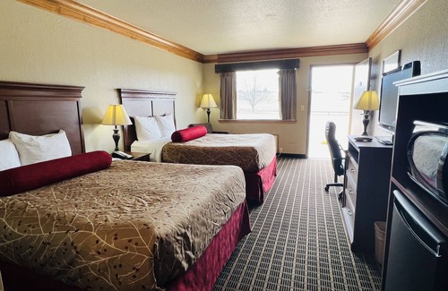 Stroud Hotel | Cattle Country Lodge