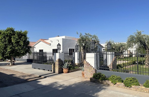 Laveen Village Villa | CAVALLO VINEYARD AND OLIVES ESTATE VILLA-FARM-RUSTIC-BARN.