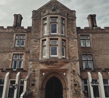 South Cave Hotel | Cave Castle Hotel