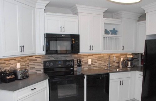 Seven Mile Beach Condo | Cayman Reef Resort 32 - Seabreeze