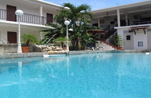 La Esplanada Apartment | Cental 1BD condo with pool/cable TV/AC/Internet, guest-friendly