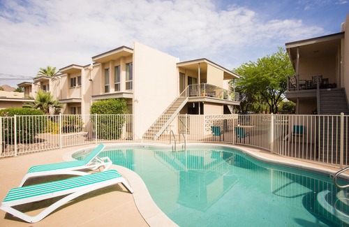 South Scottsdale Condo | Center of Scottsdale, Close to golf courses. shopping, restaurants, trails, etc.