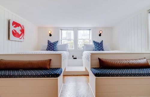 Nantucket Town Hotel | Centerboard