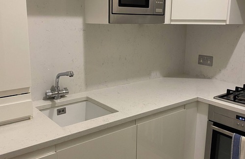 Holborn and Covent Garden Apartment | Central 1BR Retreat in Holborn