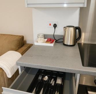 Chinatown Apartment | Central Liverpool 1-Bed Apartment, Ideal for Business & City Stays