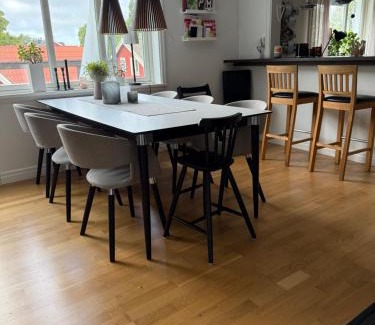 Uddevalla Villa | Central mysig villa 5-personer