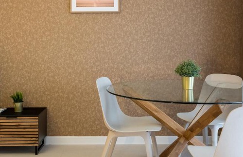 Sector 5 Apartment | Central Spacious Apartment 606