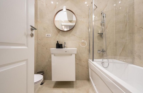 Sector 5 Apartment | Central Spacious Apartment 606