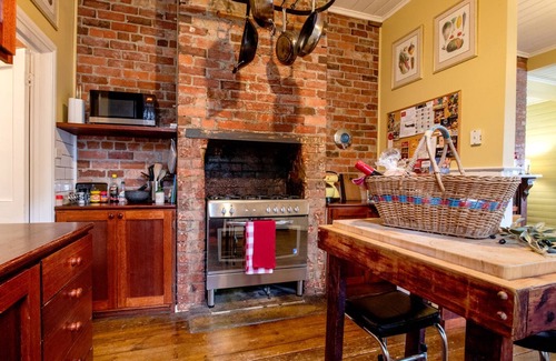 Bendigo House | Central - Unique - Great history - Spacious -WI-FI